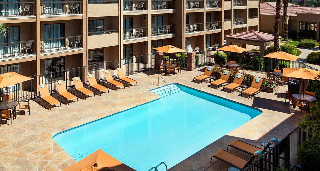 Courtyard By Marriott Las Vegas Convention Center Exteriör bild